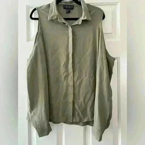 Forever 21 Tops - Green Blouse with cutouts